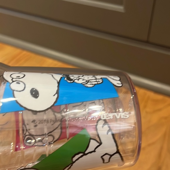 Large tervis snoopy cup with cover - Picture 8 of 8